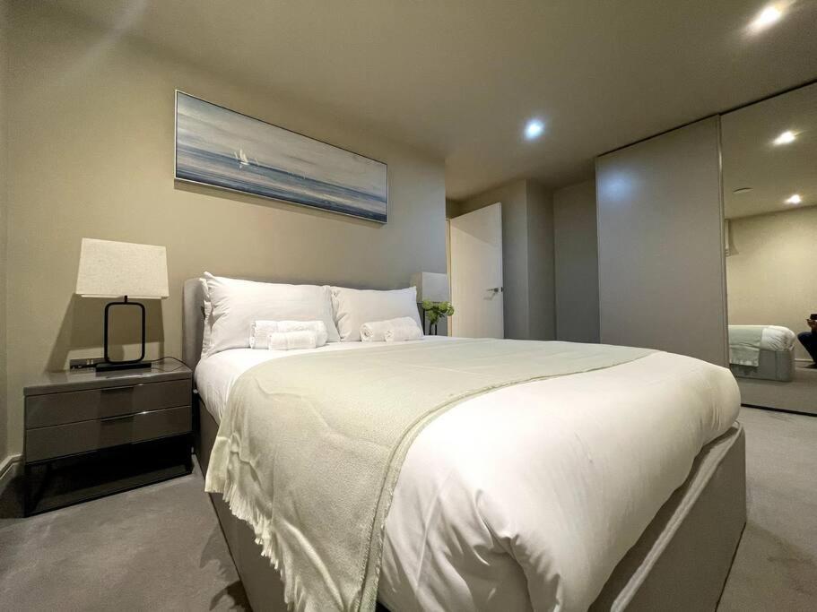 2Br Urban Vista Retreat Chcl F7 Apartment Chigwell Luaran gambar