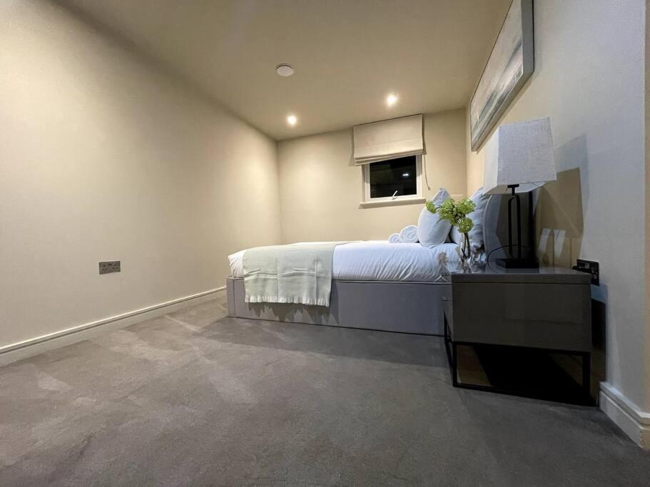2Br Urban Vista Retreat Chcl F7 Apartment Chigwell Luaran gambar