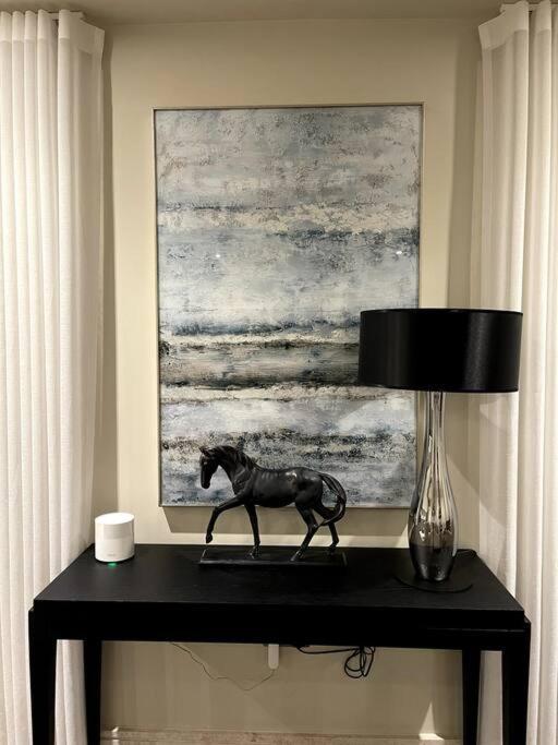 2Br Urban Vista Retreat Chcl F7 Apartment Chigwell Luaran gambar