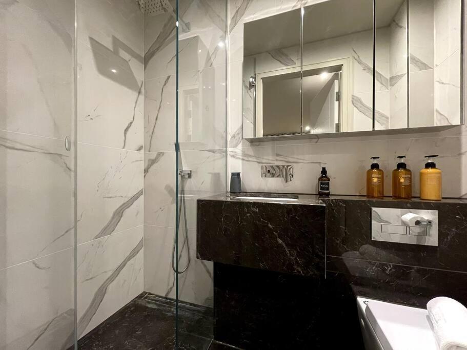 2Br Urban Vista Retreat Chcl F7 Apartment Chigwell Luaran gambar