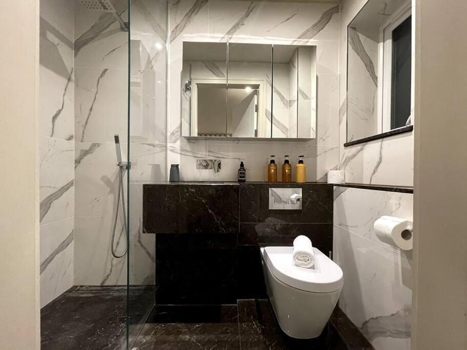 2Br Urban Vista Retreat Chcl F7 Apartment Chigwell Luaran gambar
